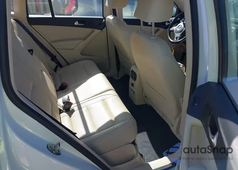 2016 Volkswagen Tiguan S z USA, uszkodzony, nr VIN WVGAV7AX0GW574689